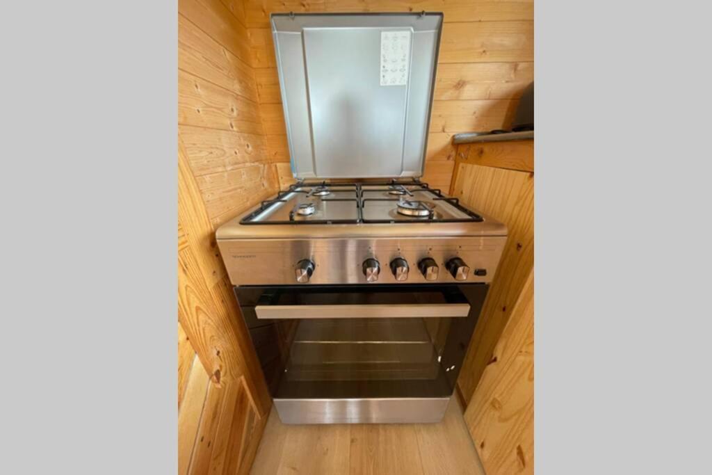 Myinsolite - Tiny-House, Jacuzzi, Brasero, Piscine Aigues-Mortes Exterior foto